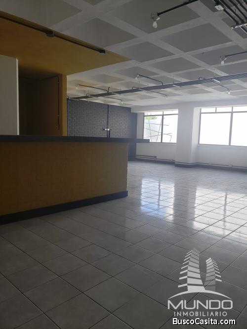 RENTO OFICINA EN ZONA 13 Av. LAS AMERICAS