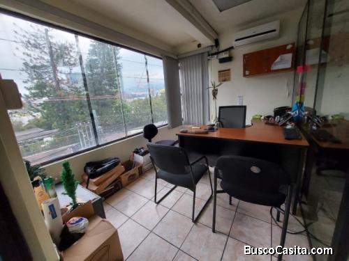 Edificio sobre vía de alto tránsito en Venta en zona 10 Guatemala
