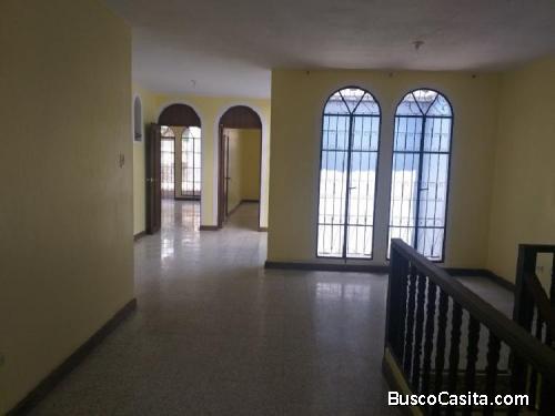 Casa en Renta para uso comercial en zona 13