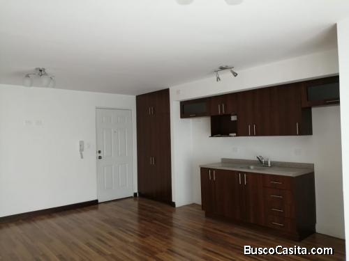 Apartamento en renta zona 10 de Santa Catarina Pinula