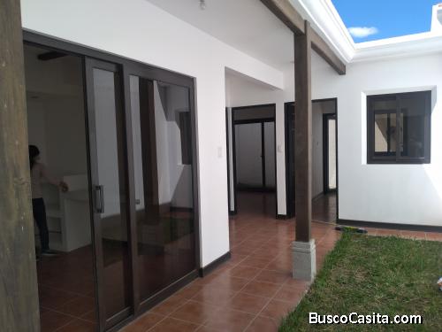 CityMax Antigua renta casa en Barrio Las Campanas 