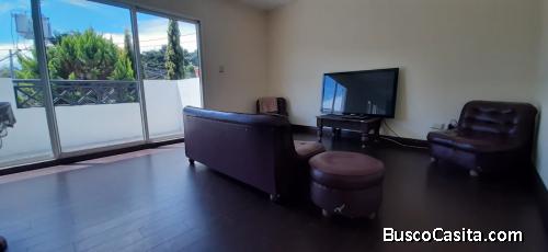 Apartamento en renta zona 15