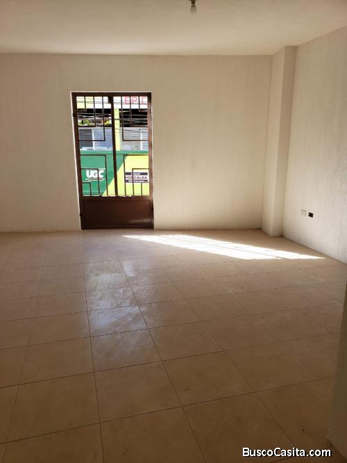 Oficinas en alquiler en Villa Nueva sobre calle principal