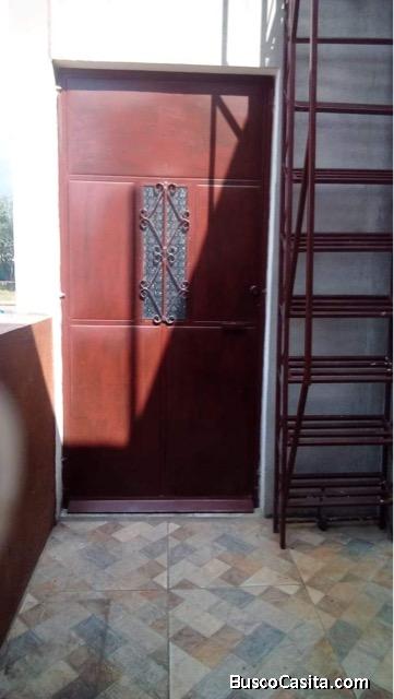 ALQUILO APARTAMENTO EN ZONA 21