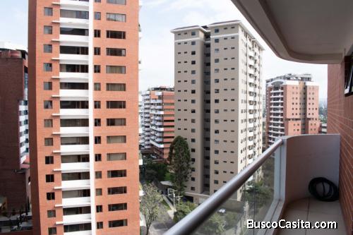 Apartamento de 3 habitaciones y servicio en zona 14 Edif Dalí 
