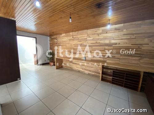 Renta de casa comercial en zona 10!!!
