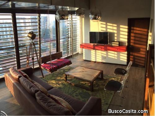 Apartamento en Renta en zona 10 completamente amueblado.