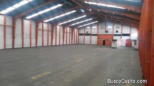 RENTO BODEGA BULEVAR EL CAMINERO ZONA 6 MIXCO