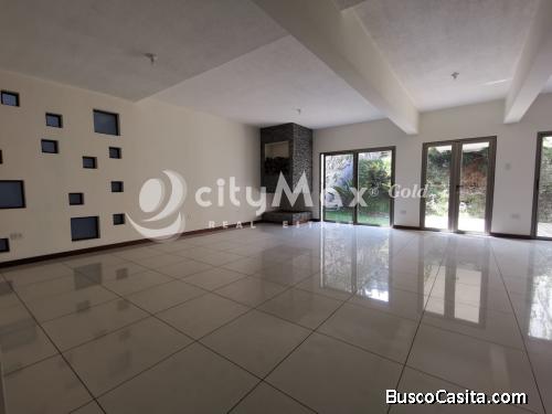 Casa en venta zona 16!!