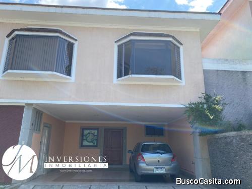 Casa en Renta en Zona 10