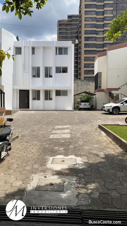 Apartamento en Venta dentro de Condominio en zona 10