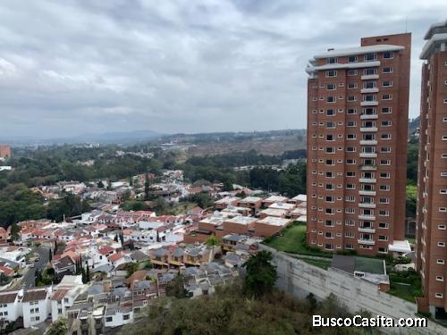Apartamento en renta en zona 15, Nivel Alto entorno San Lazaro
