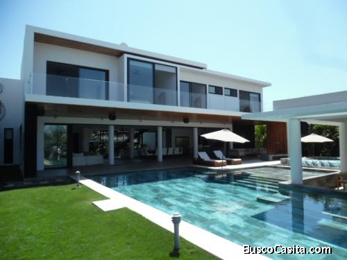 VENDO CASA EN MARINA DEL SUR