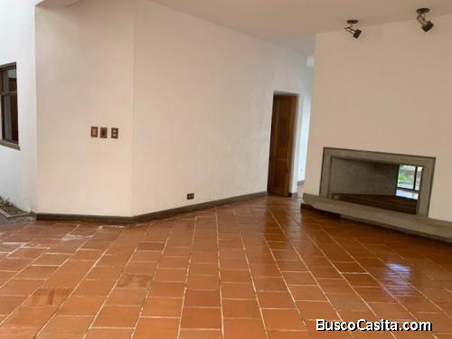 Casa en venta en colonia Lo de Bran zona 3