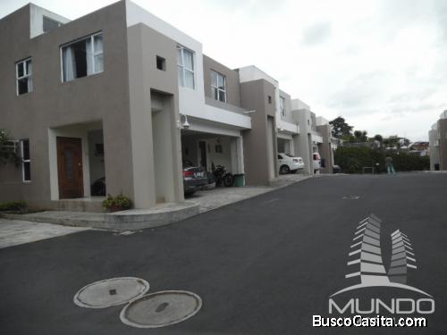 CASA EN RENTA EN KANAJUYU ZONA 16 / MUNDO INMOBILIARIO