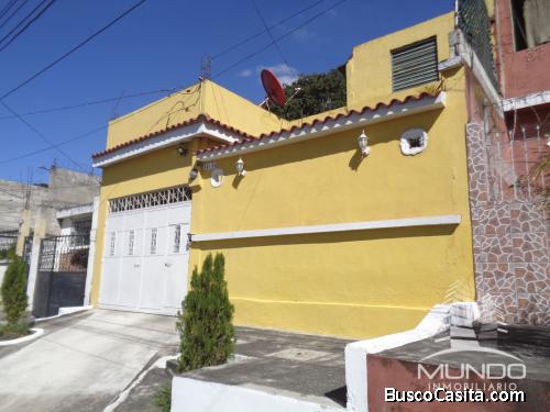  VENTA DE CASA EN ZONA 18/MUNDO INMOBILIARIO