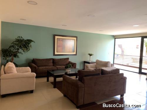 VENTA y RENTA amplio Apartamento en zona 14