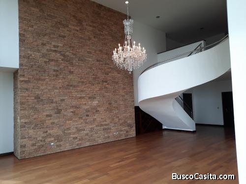 Apartamento en Alquiler en Zona 15