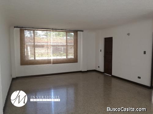 Rento Apartamento en VH, zona 15