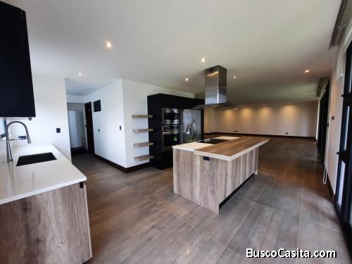 Exclusivo Apartamento en Alquiler en Zona 16