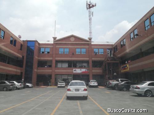 RENTO ESPACIO EN PLAZA COMERCIAL TERCER NIVEL ZONA 12
