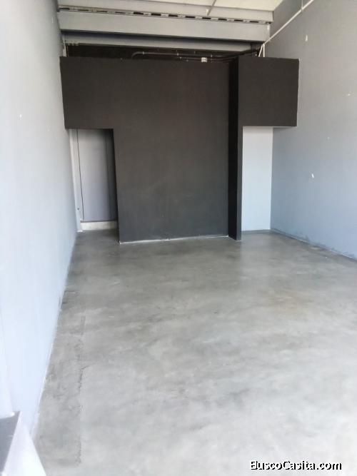 Local en Renta Zona 16 en plaza comercial
