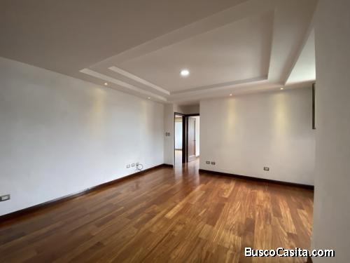 Apartamento en renta zona 15