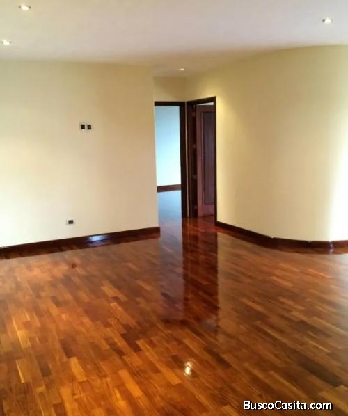 Venta Apartamento en Zona 14 Excelente Ubicación