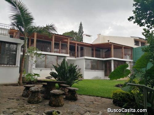 CASA EN RENTA IDEAL PARA OFICINA EN ZONA 1 VHI / MUNDO INMOBILIARIO