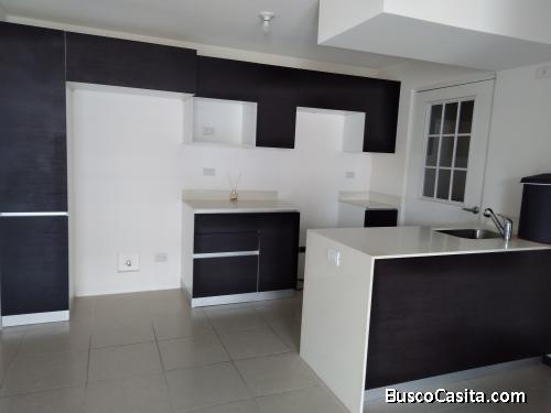 APARTAMENTO EN RENTA ZONA 11/MUNDO INMOBILIARIO 