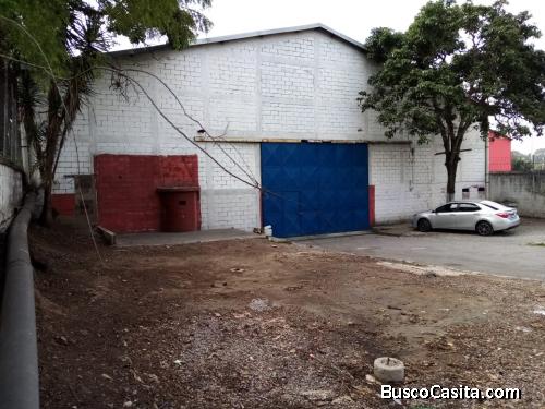 RENTO BODEGA ZONA 17 POR METRONORTE