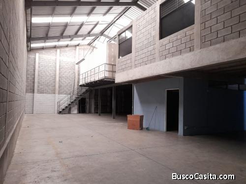 RENTO OFIBODEGA ZONA 4 MIXCO