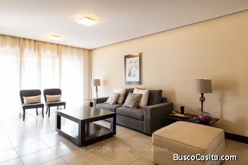 Zona 10 Apartamento Amueblado en Renta