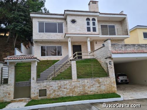 VENDO AMPLIA VIVIENDA EN KM. 20 CARR. A EL SALVADOR