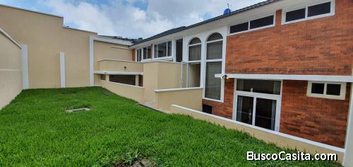 Casa en Venta dentro de Condominio en Fraijanes