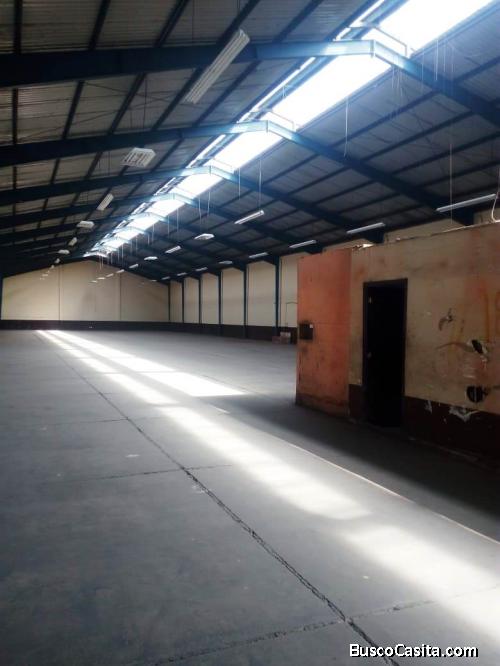VENTA BODEGA DE 1,500 M2 EN VILLA NUEVA