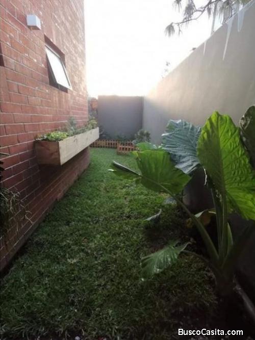 Vendo Bonito Apartamento en primer Nivel en Edificio Leben
