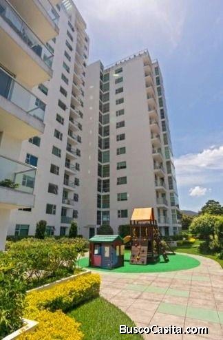 Rento Apartamento en Zona 14 sector La Villa
