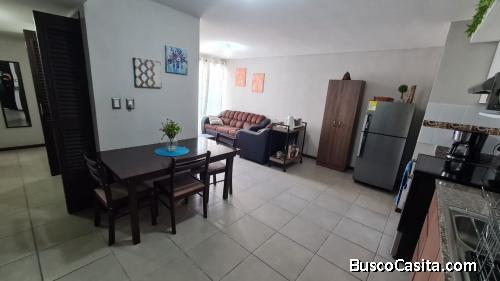 Alquilo bonito apartamento equipado de 69m2
