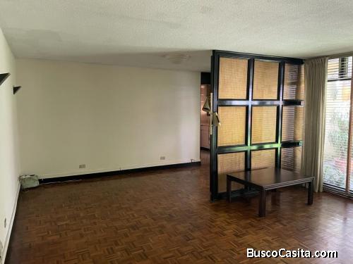 EN DIRECTO: Apartamento en renta en Zona Viva – Zona 10 – Primer Nivel