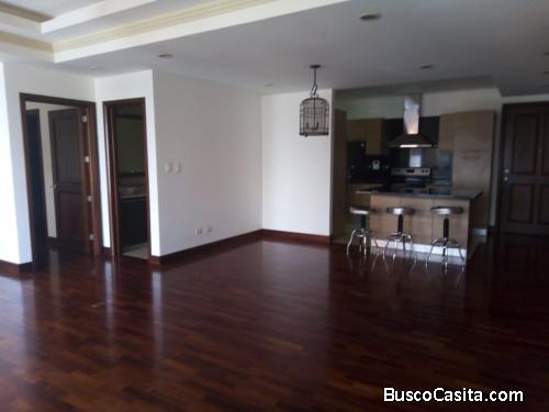 Alquiler Apartamento excelente ubicación Zona 10