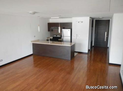 Zona 14 Apartamento 2 dormitorios en Alquiler  Edificio Torre 14