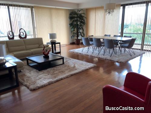 Zona 14 Apartamento Amueblado 3 dormitorios