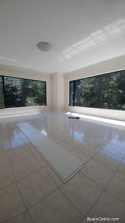 Apartamento en Renta en Joya de Florencia Z10