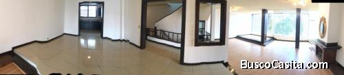 Casa en Venta Condominio Valles de Vista Hermosa, Zona 15