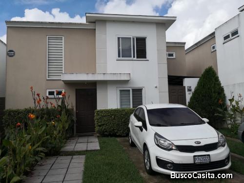 Casa En Venta La Fontana 3, Km 25 Carretera a El Salvado