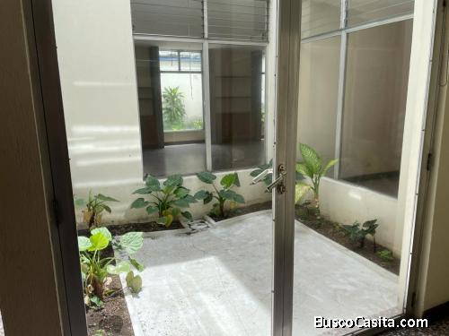 EN DIRECTO: Casa en renta zona 10 área Centro Medico para oficinas  CCR-192