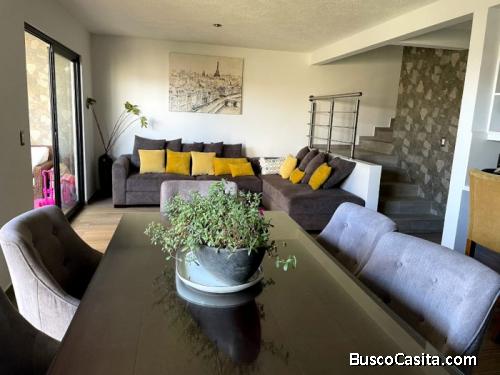 Venta de Casa de 3 niveles en Condominio de Ciudad San Cristóbal