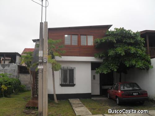 Se aquila casa en Escuintla