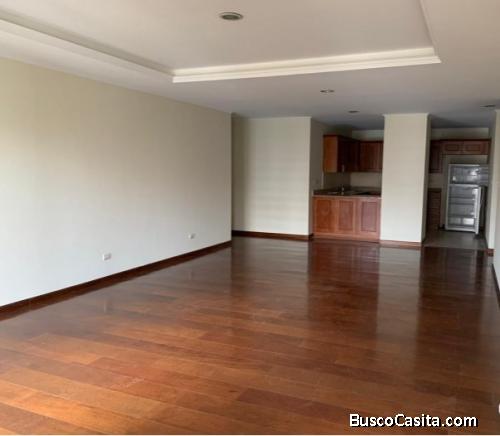 Apartamento con 195.00m2 en alquiler Zona 10 Guatemala